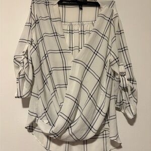 BCX White and Black Asymmetrical 3/4 Sleeve Blouse